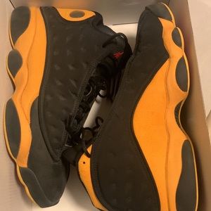 Air Jordan 13 retro yellow